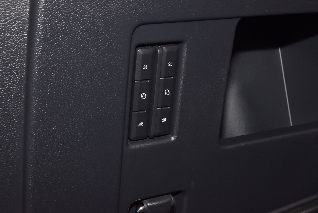 Used 2023 Lincoln Navigator 2WD image 38
