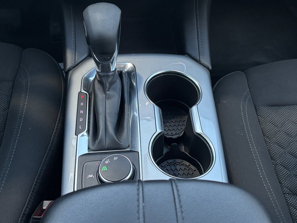 Used 2022 Chevrolet Blazer LT FWD image 5
