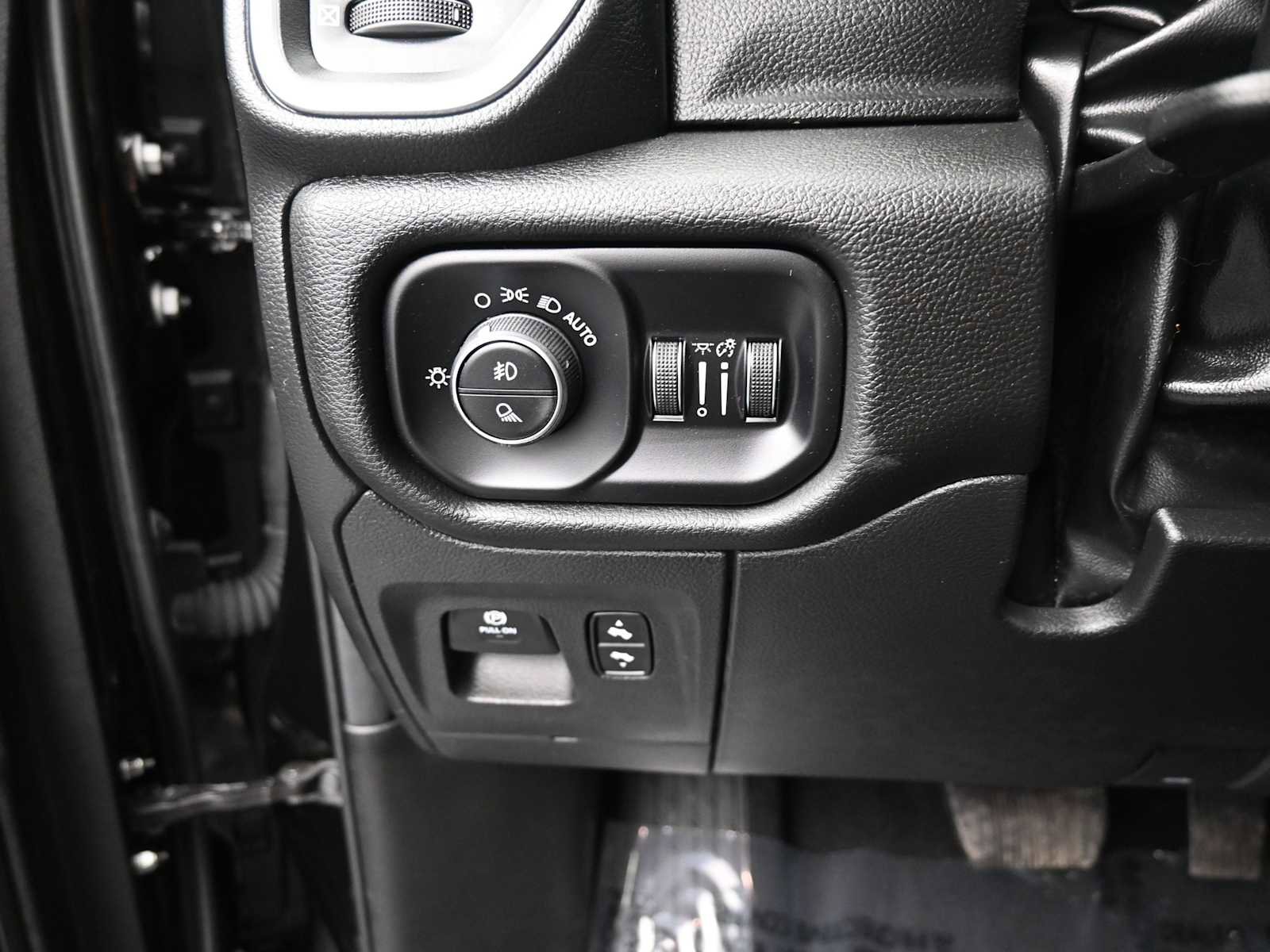 Used 2025 RAM 1500 Big Horn image 10