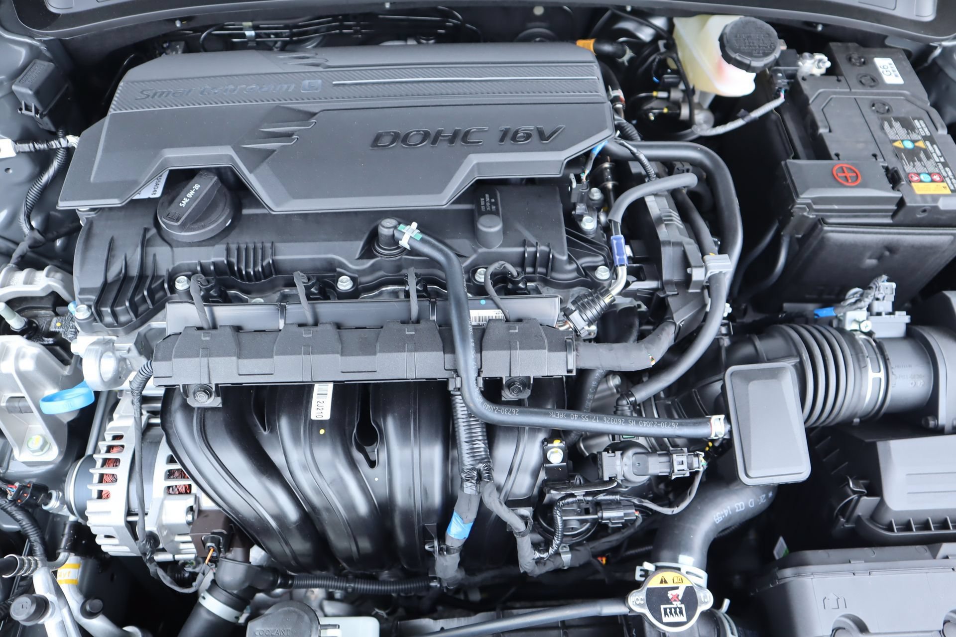 New 2026 Hyundai Elantra Sport FWD image 6