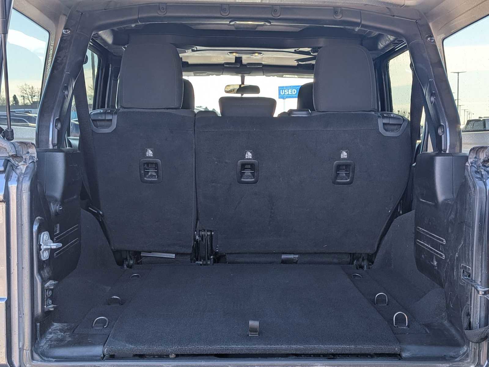 Used 2019 Jeep Wrangler Unlimited Sport S AWD/4WD image 30
