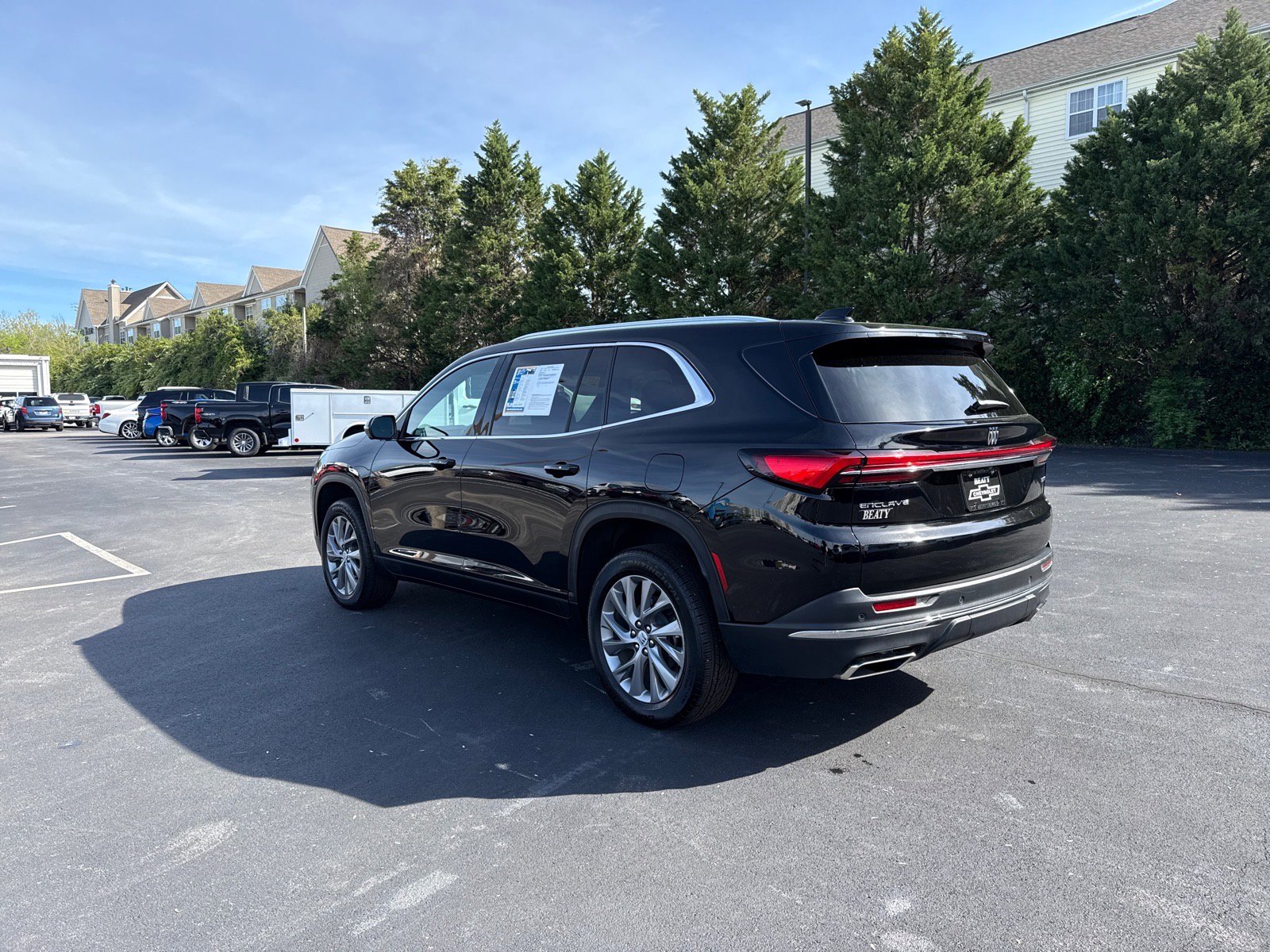 Used 2025 Buick Enclave Preferred image 5