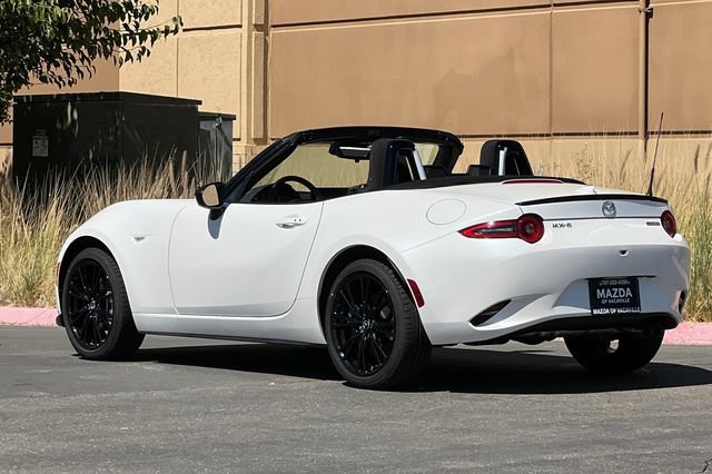 New 2026 MAZDA MX-5 Miata Club w/ Interior Package RWD image 6