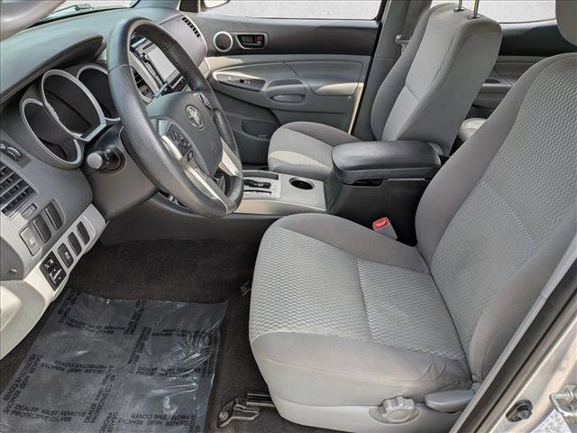 Used 2014 Toyota Tacoma PreRunner w/ SR5 Package RWD image 16