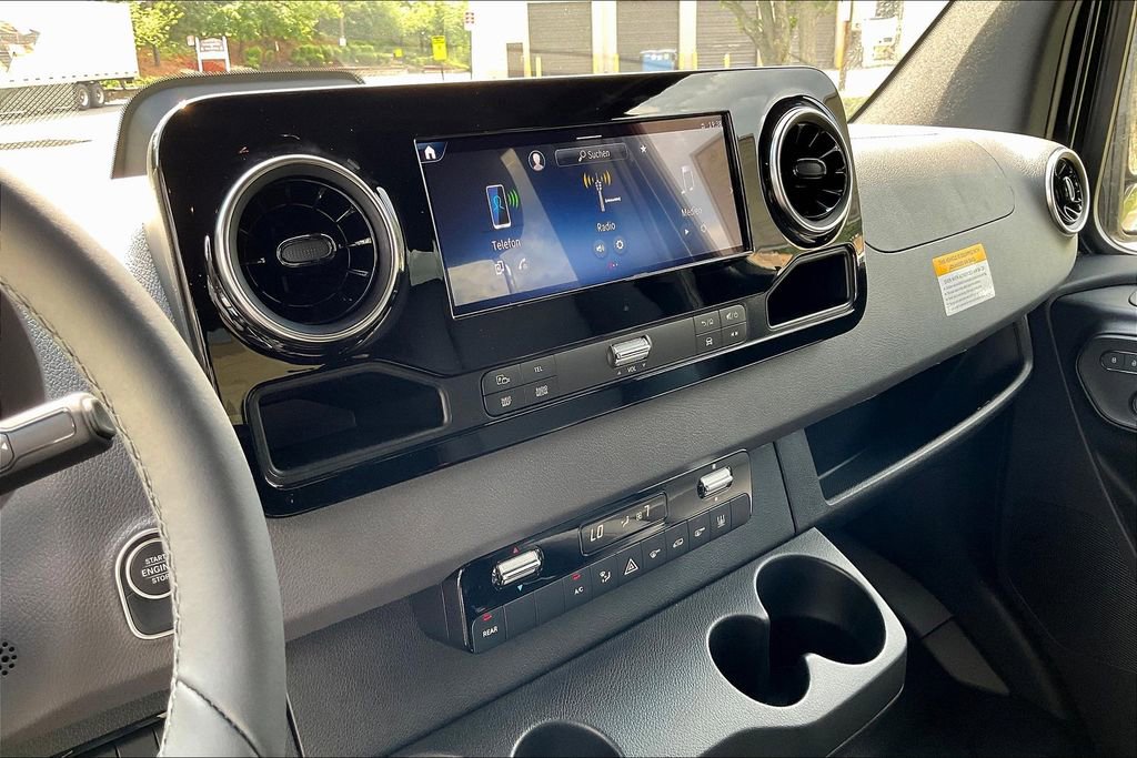 New 2025 Mercedes-Benz Sprinter 144 Cargo image 6