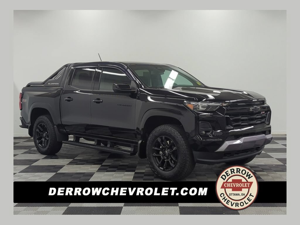 Used 2025 Chevrolet Colorado Z71 w/ Midnight Edition