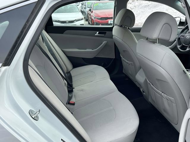 Used 2016 Hyundai Sonata SE image 21