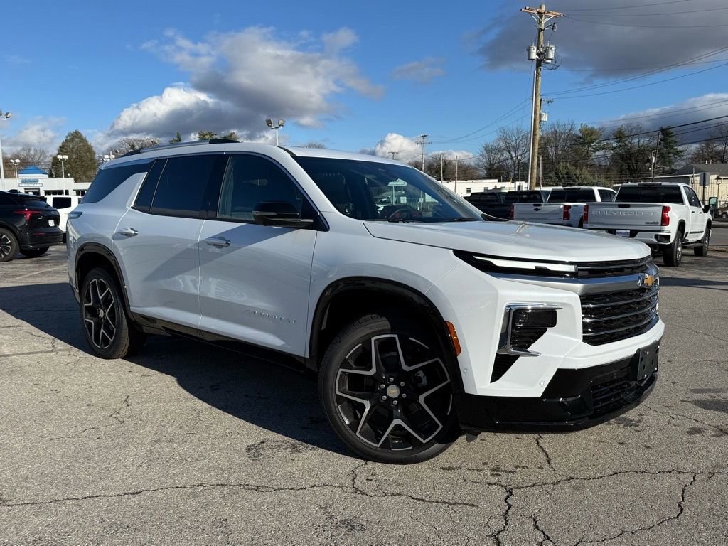 New 2026 Chevrolet Traverse High Country image 1