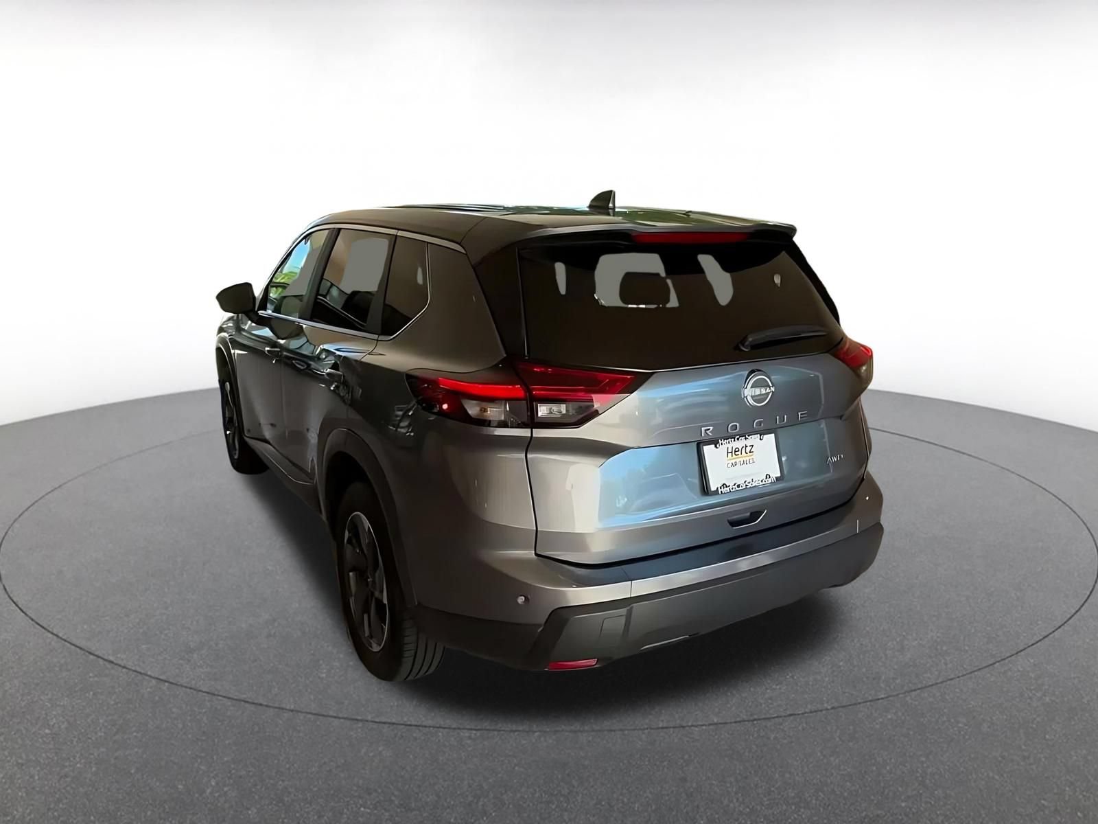 Used 2025 Nissan Rogue SV AWD/4WD image 10