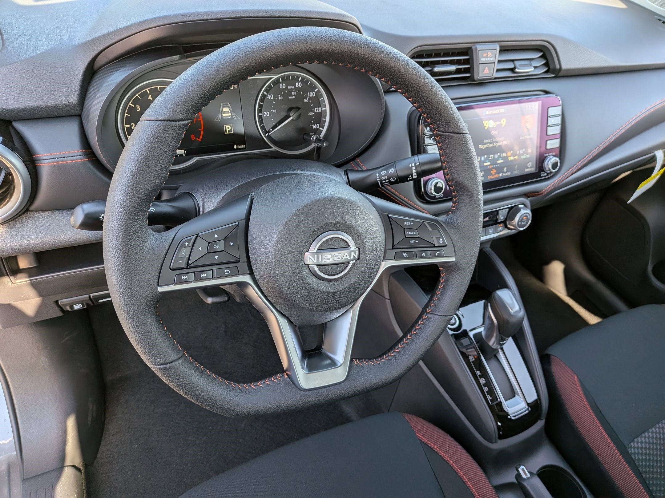 New 2025 Nissan Versa SR w/ Trunk Package FWD image 15