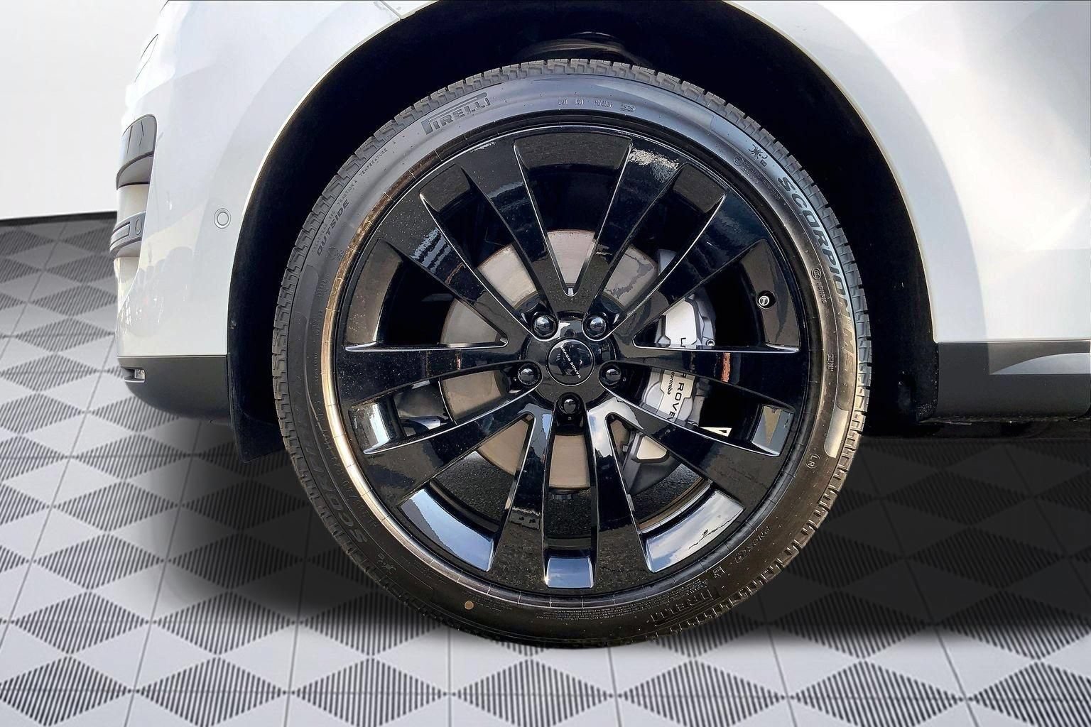 New 2026 Land Rover Range Rover Sport SE AWD/4WD image 17