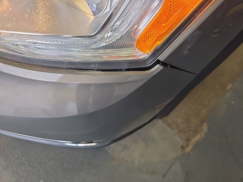 Used 2019 GMC Acadia SLT image 10