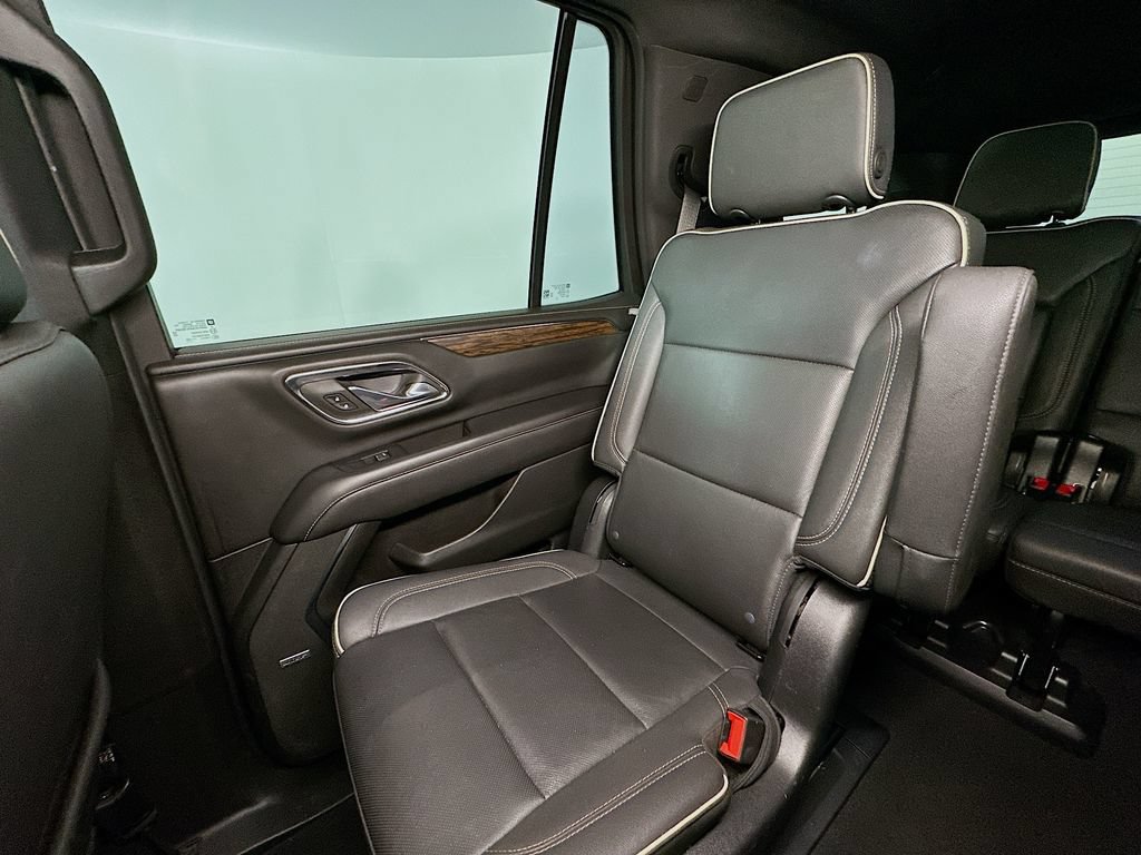 Used 2023 Chevrolet Tahoe Premier AWD/4WD image 12