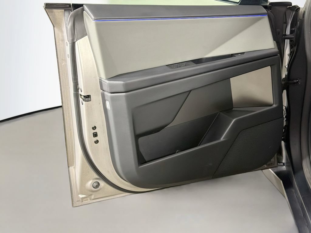 Used 2024 Tesla Cybertruck Cyberbeast AWD/4WD image 18