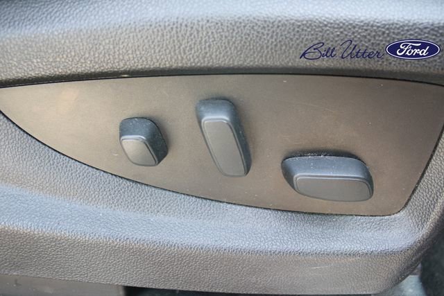 Used 2016 Chevrolet Suburban LT image 12