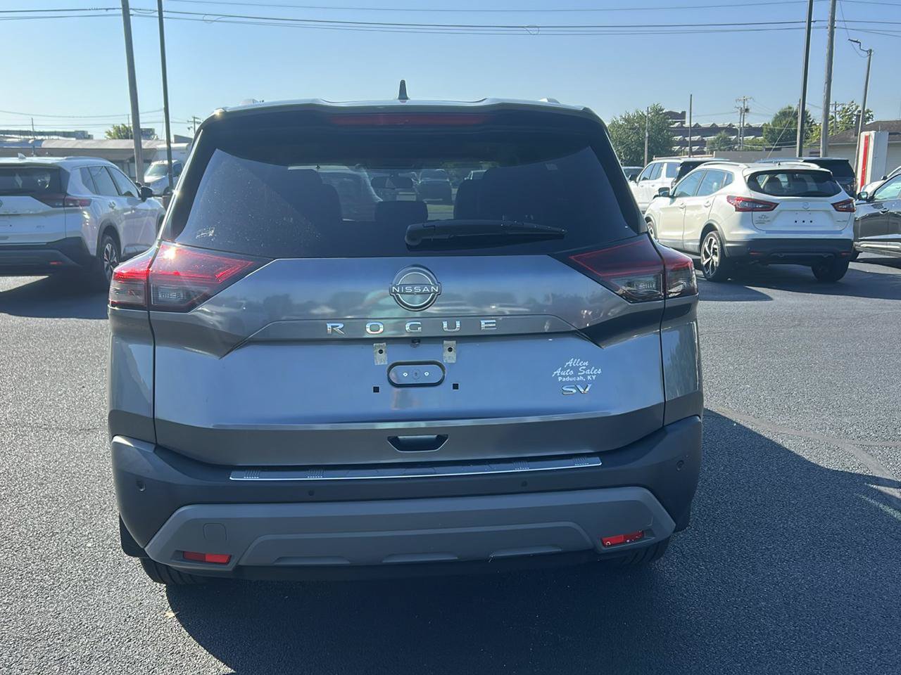 Used 2023 Nissan Rogue SV w/ SV Premium B Package FWD image 6