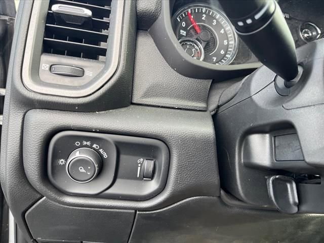 Used 2024 RAM 2500 Tradesman w/ Chrome Appearance Group image 14