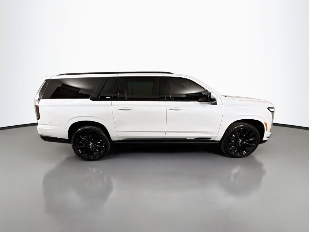 Used 2026 Cadillac Escalade ESV Platinum Sport w/ LPO, ONYX Package AWD/4WD image 8