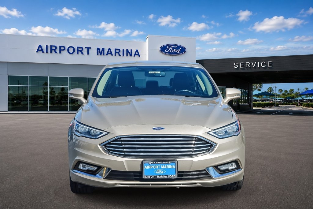 Certified 2017 Ford Fusion SE w/ Fusion SE Technology Package FWD image 3