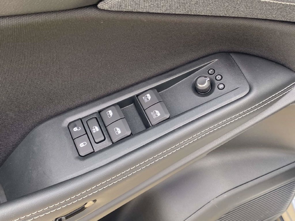 New 2026 Jeep Cherokee Laredo AWD/4WD image 14