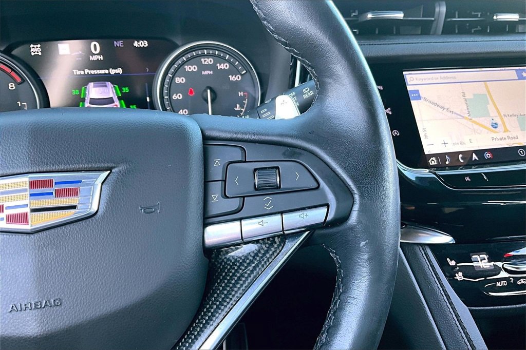 Certified 2023 Cadillac XT6 Sport w/ LPO, ONYX Package image 21