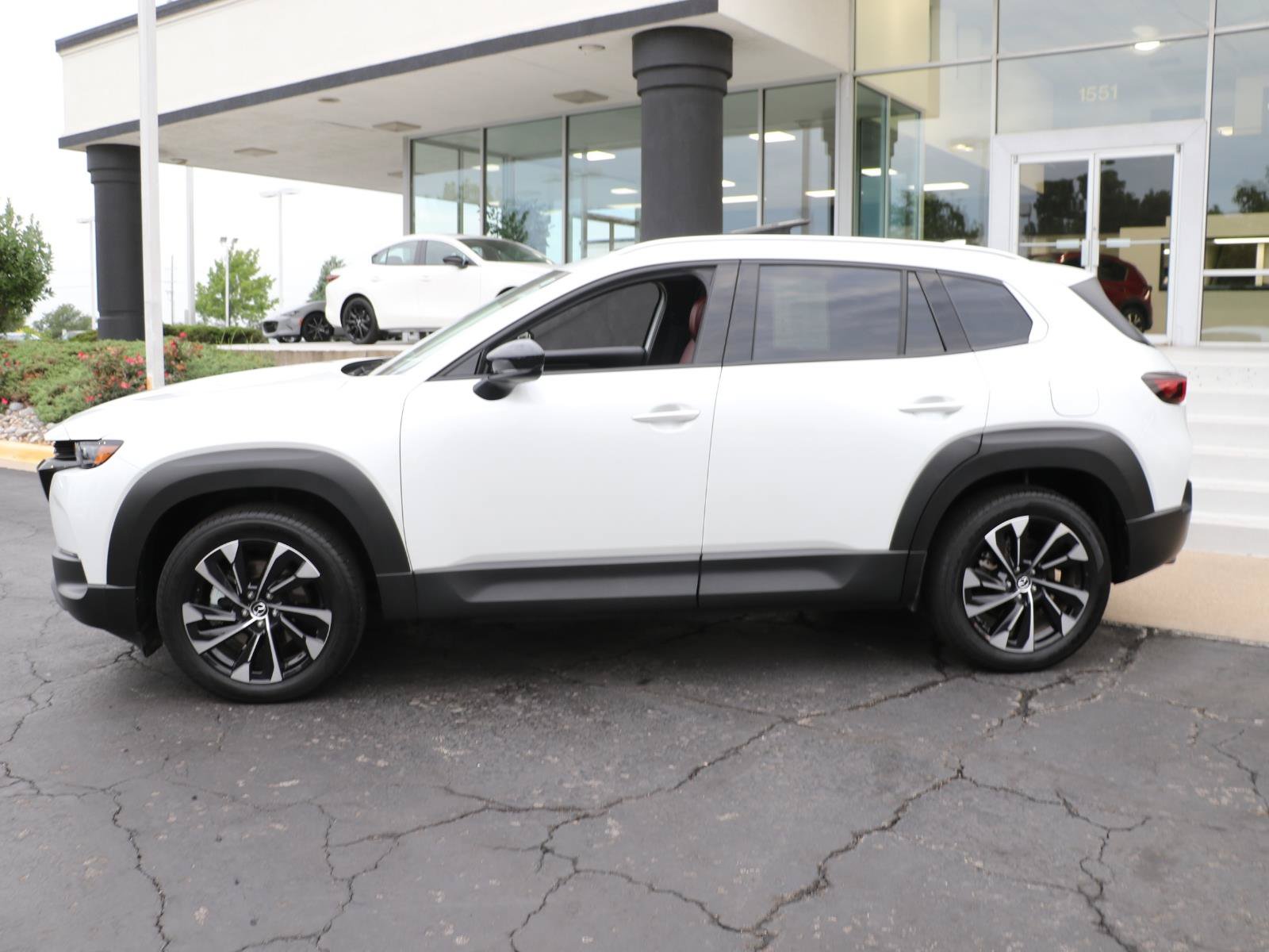 Certified 2026 MAZDA CX-50 2.5 Hybrid w/ Weather Package AWD/4WD image 2