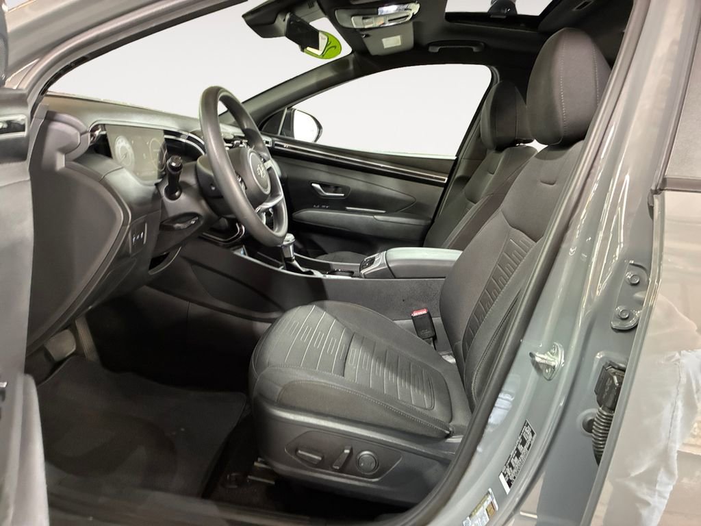 Used 2022 Hyundai Santa Cruz SEL w/ Activity Package FWD image 9