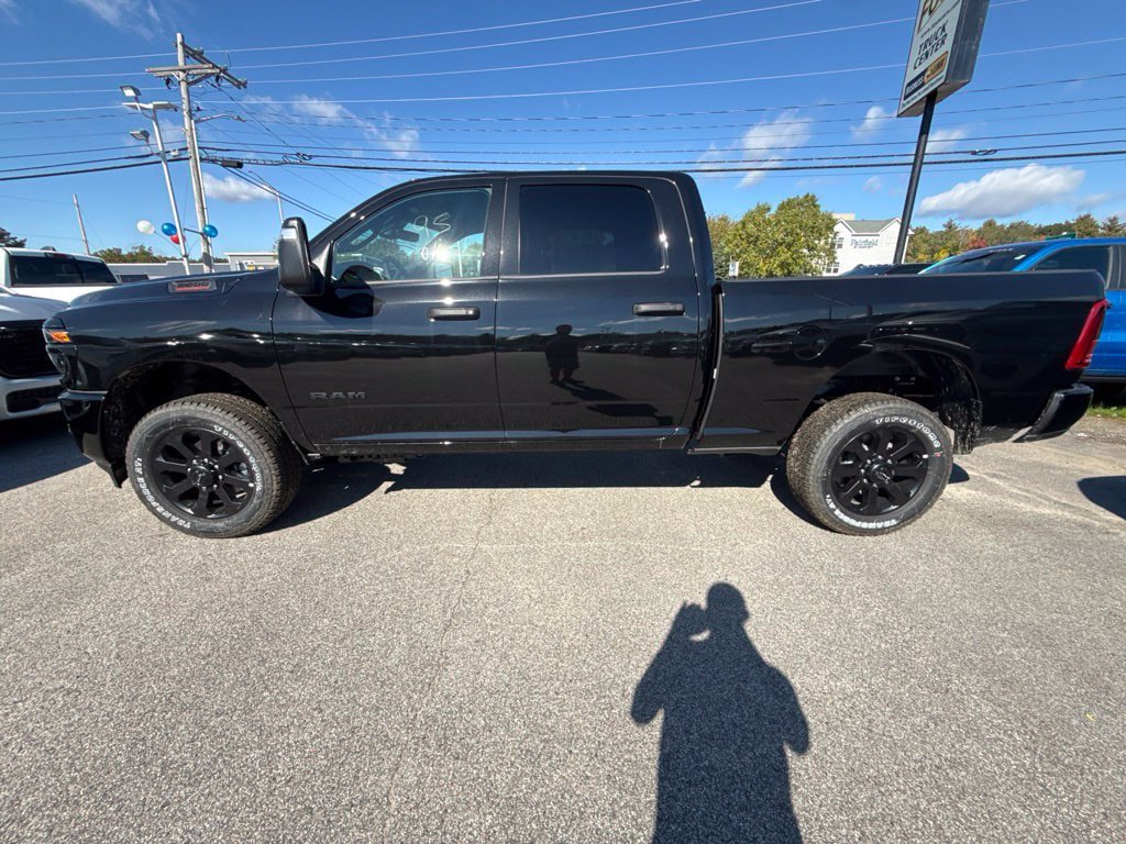 New 2026 RAM 2500 Big Horn AWD/4WD image 2