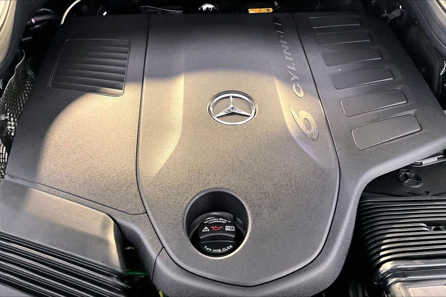 New 2026 Mercedes-Benz GLS 450 4MATIC image 15