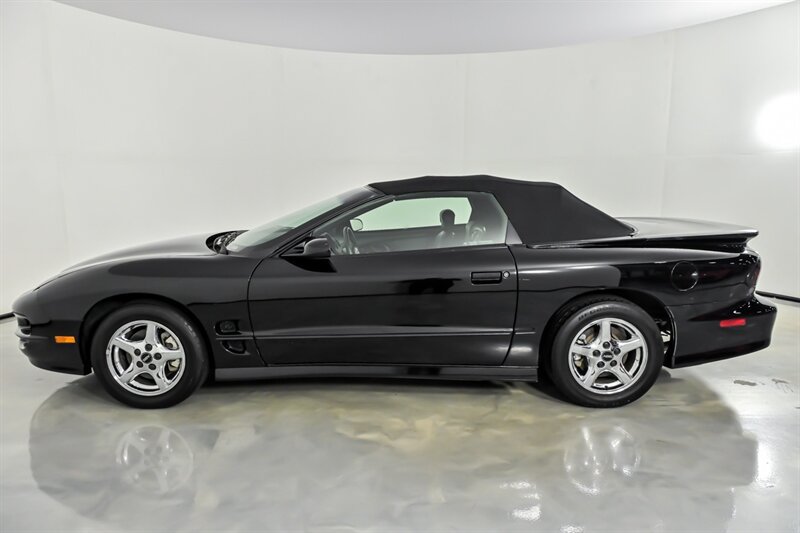 Used 2002 Pontiac Firebird Trans Am RWD image 32