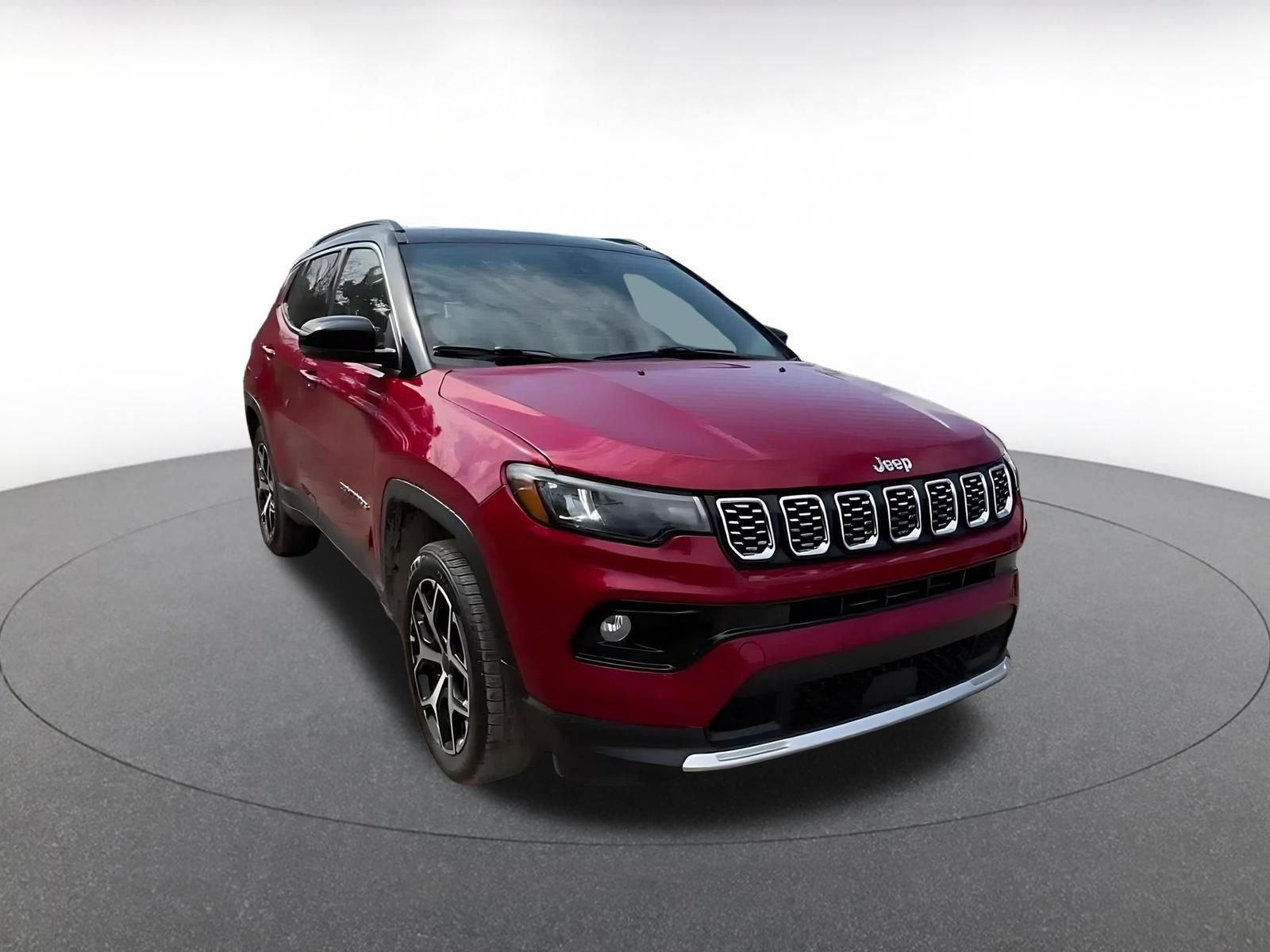 Used 2025 Jeep Compass Limited AWD/4WD image 3
