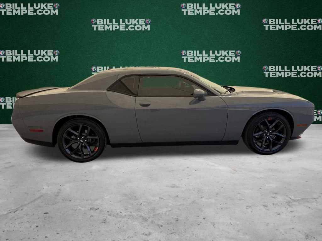 Used 2019 Dodge Challenger SXT w/ Driver Convenience Group RWD image 4