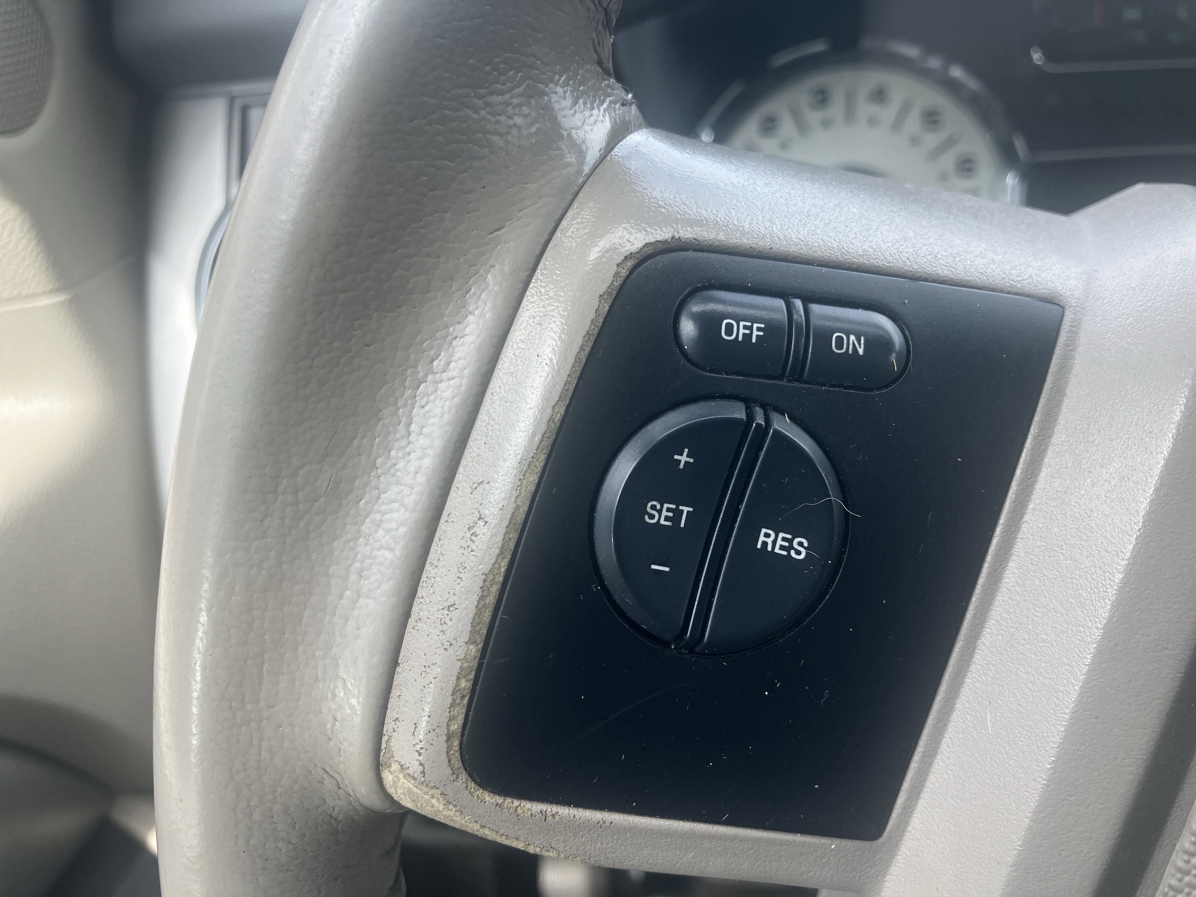 Used 2011 Ford Expedition Limited AWD/4WD image 25