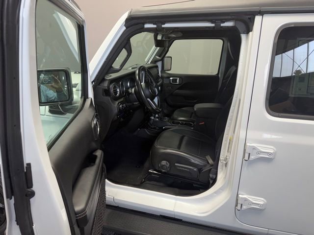 Used 2022 Jeep Wrangler Unlimited Sahara image 13