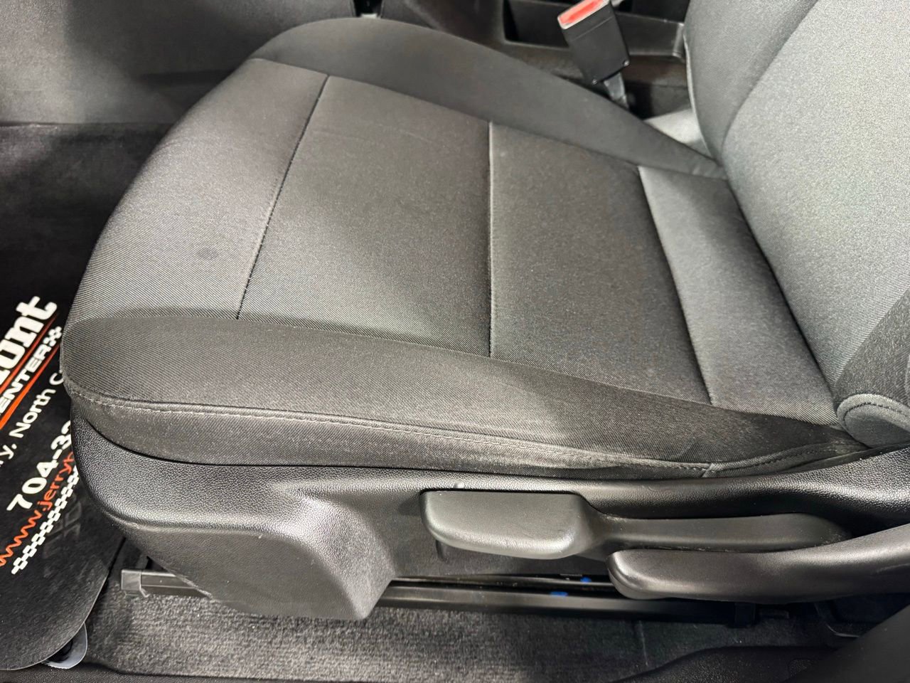 Used 2023 Chevrolet Colorado W/T RWD image 11