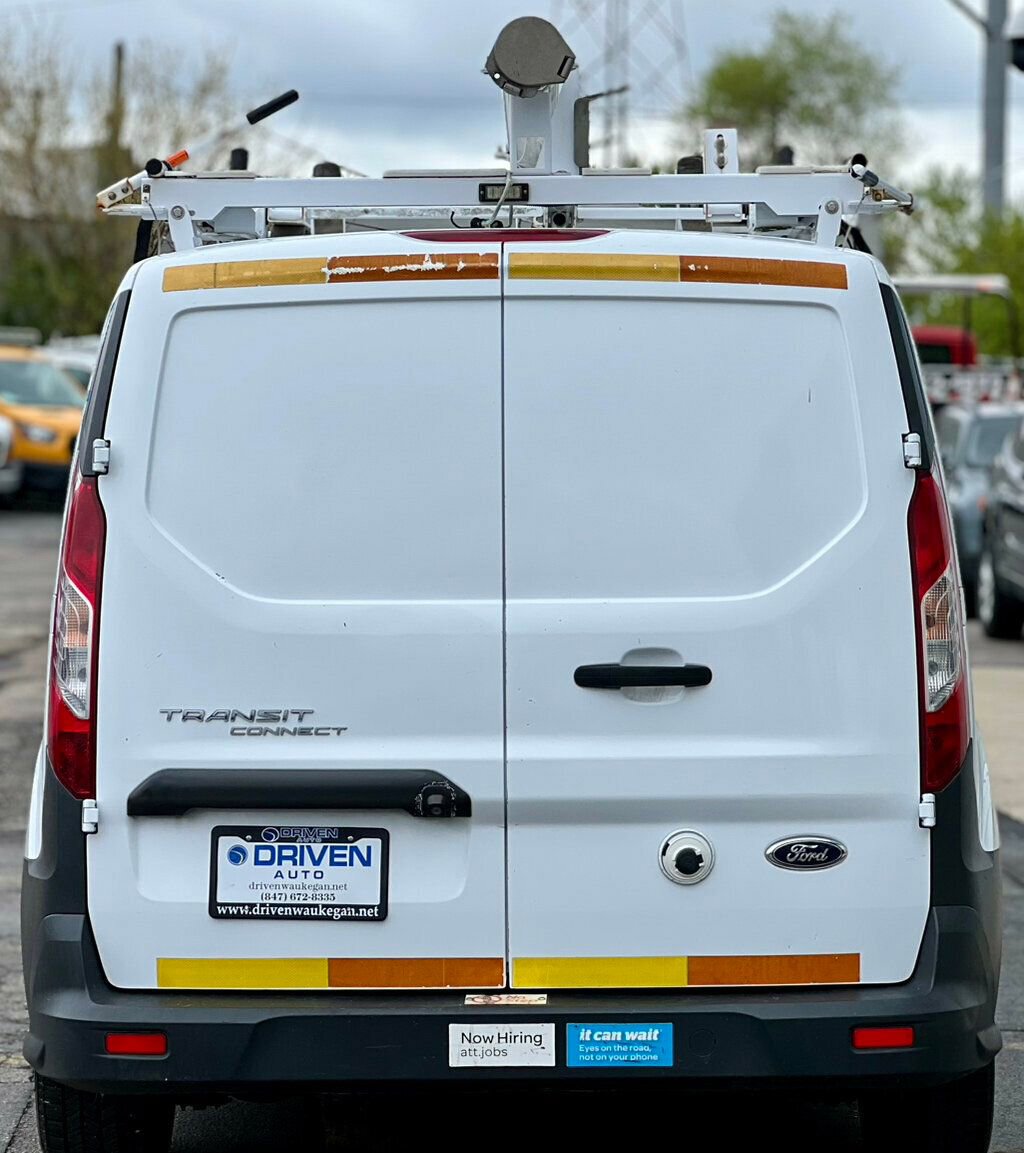 Used 2016 Ford Transit Connect XL FWD image 4