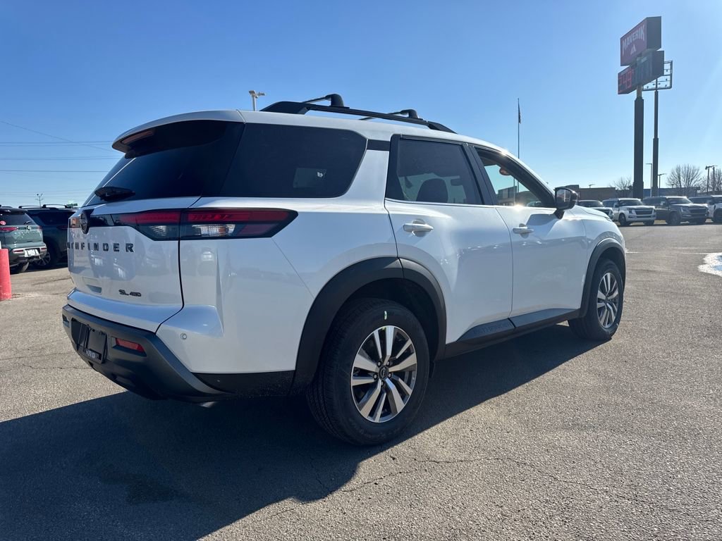 New 2026 Nissan Pathfinder SL image 7
