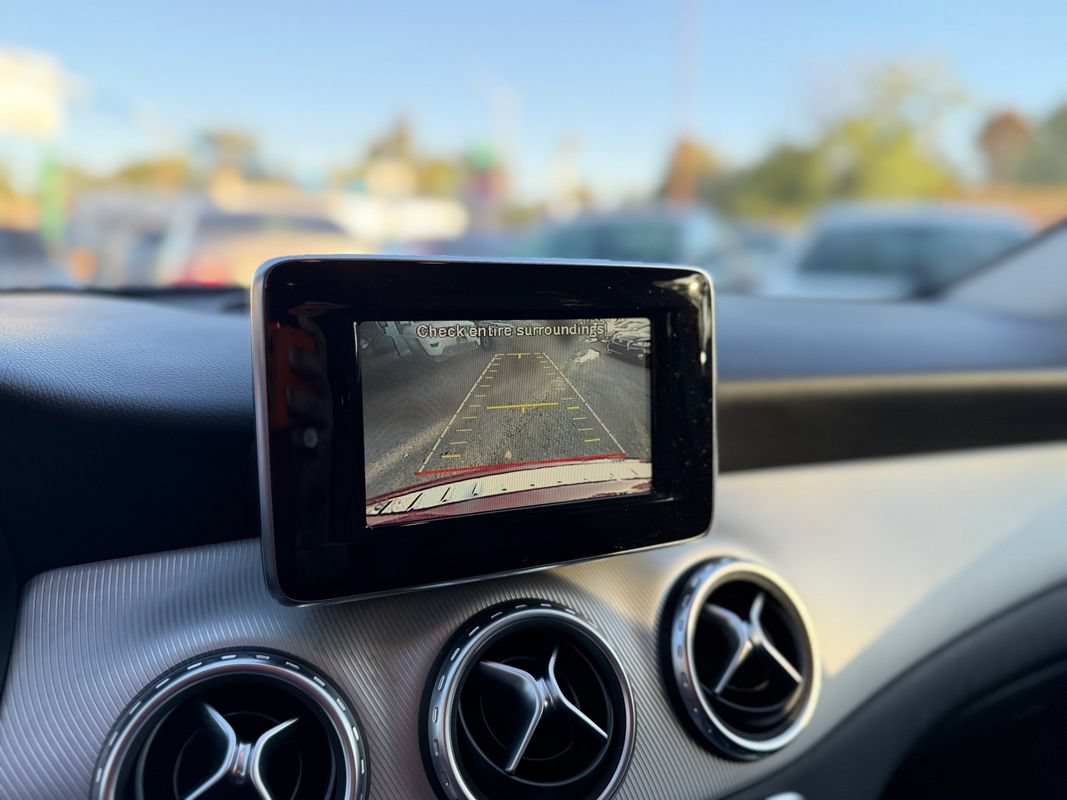Used 2015 Mercedes-Benz GLA 250 4MATIC image 22