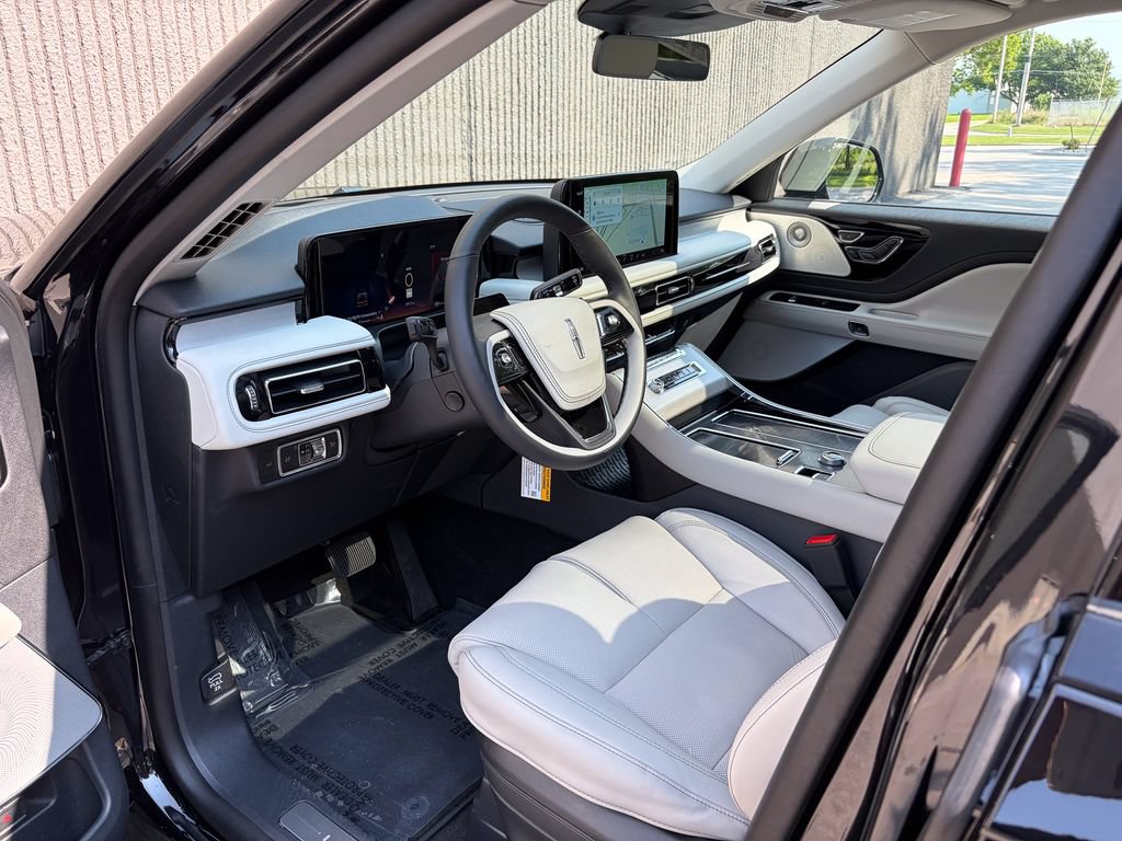 New 2026 Lincoln Aviator Reserve AWD/4WD image 10