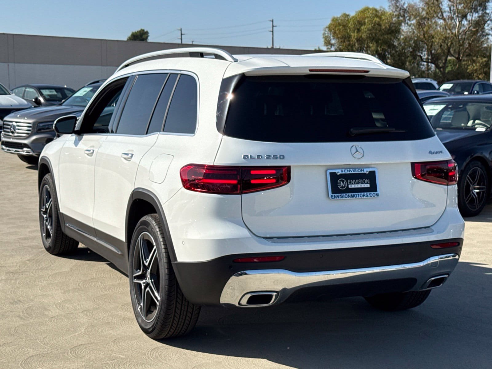 New 2026 Mercedes-Benz GLB 250 4MATIC image 8