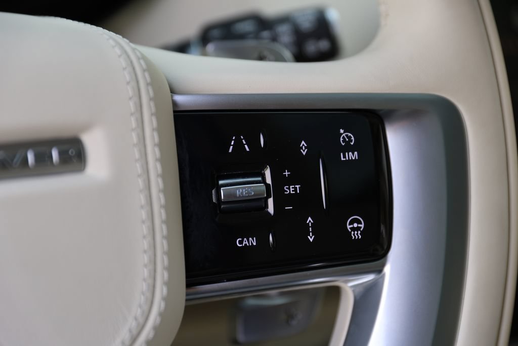 Used 2024 Land Rover Range Rover SV AWD/4WD image 26