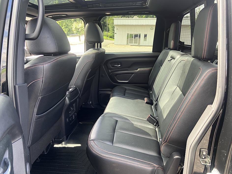 Used 2021 Nissan Titan PRO-4X w/ Pro-4x Convenience Package AWD/4WD image 13