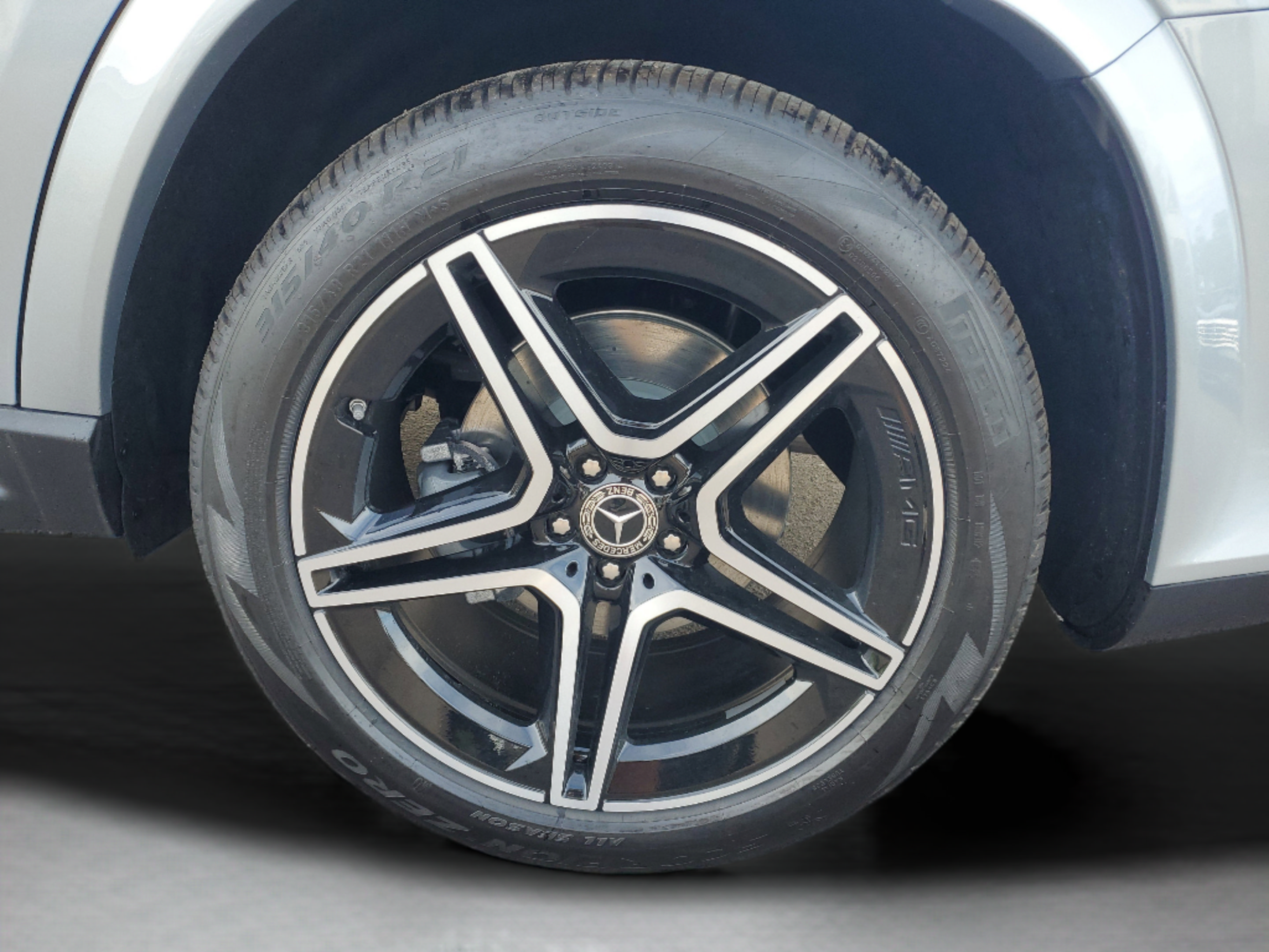 Certified 2026 Mercedes-Benz GLS 450 4MATIC image 40