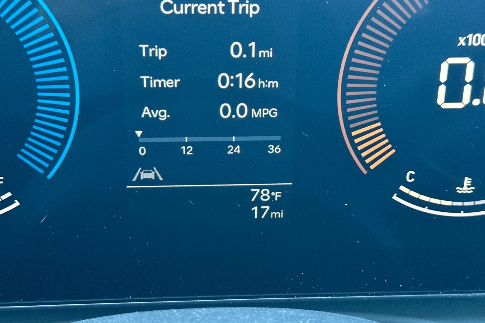 New 2026 Hyundai Santa Cruz SEL FWD image 25