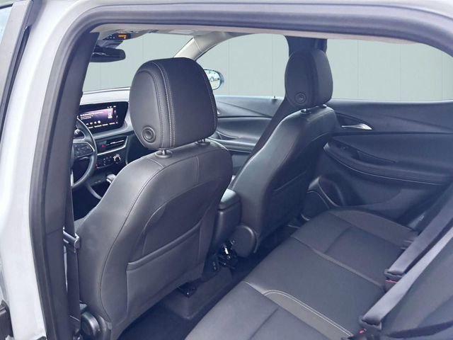 Used 2025 Buick Encore GX Preferred FWD image 26