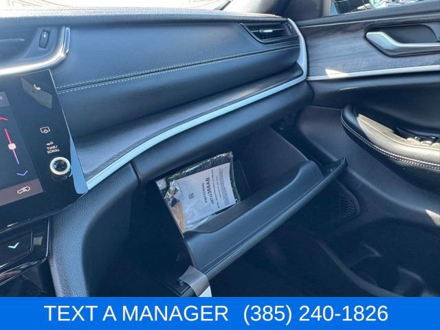 New 2026 Jeep Grand Cherokee Altitude image 23