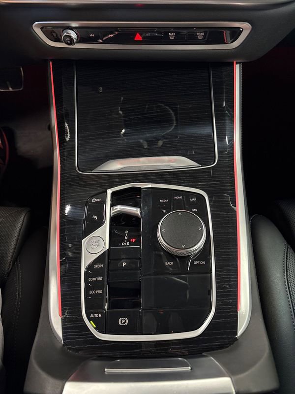 Used 2024 BMW X5 sDrive40i w/ M Sport Package image 36