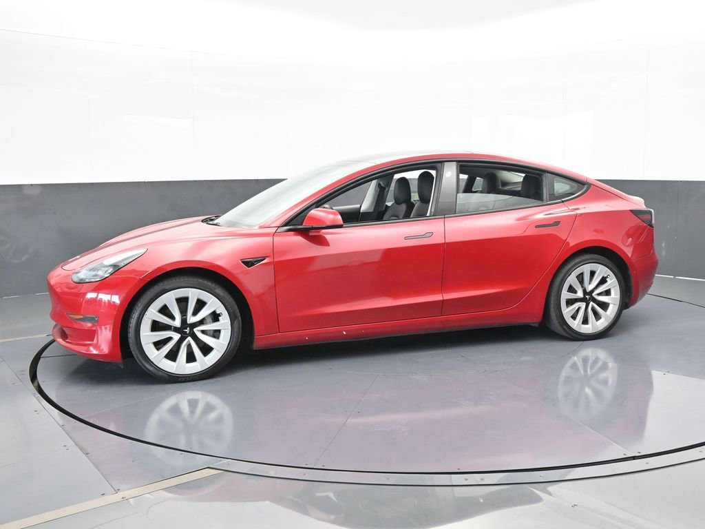 Used 2022 Tesla Model 3 Standard Range video 2