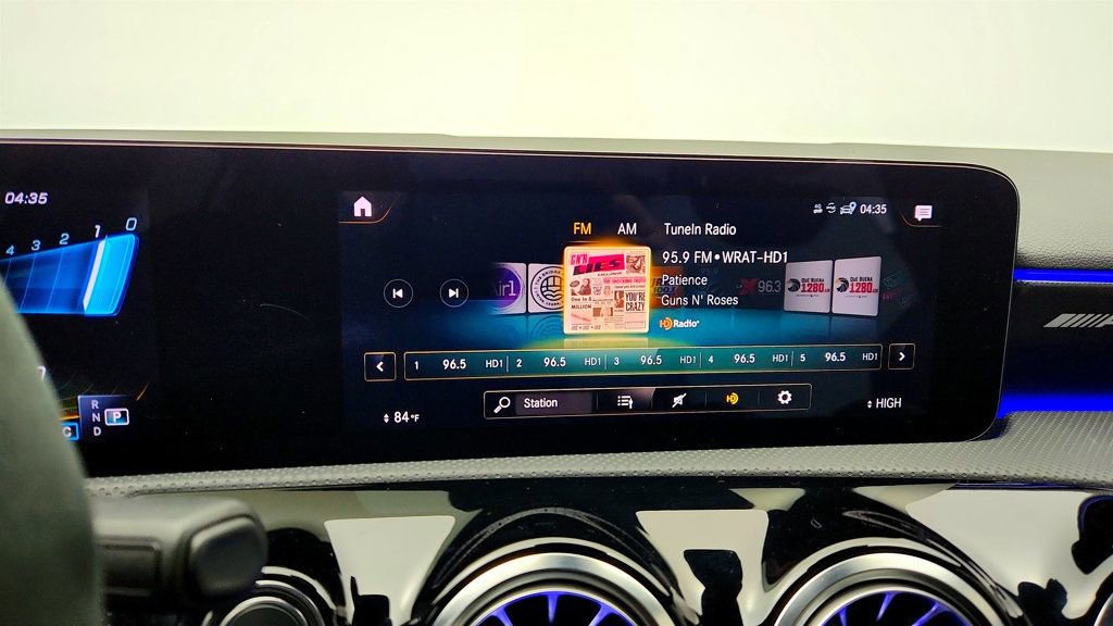 Used 2021 Mercedes-Benz A 35 AMG 4MATIC image 18