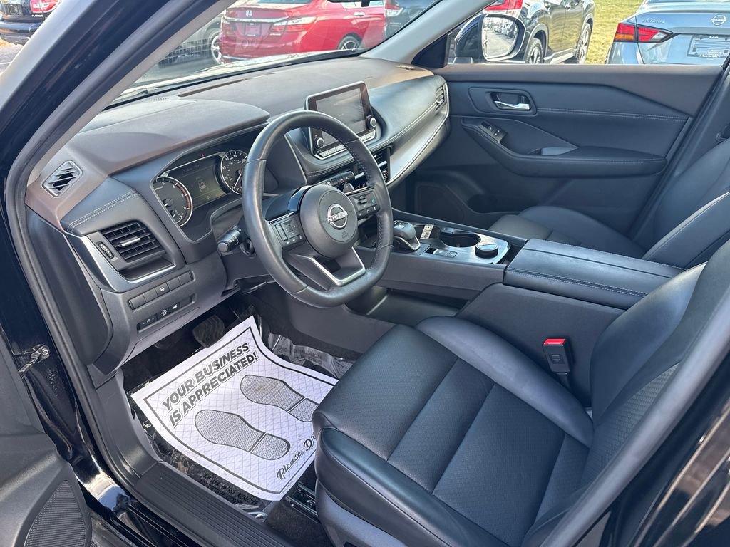 Used 2023 Nissan Rogue SV w/ SV Premium B Package AWD/4WD image 19